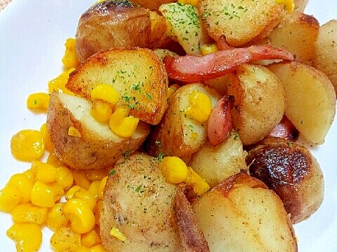 新じゃがとウインナーとコーンのガーリックバター炒め レシピ 作り方 By ラズベリっち 楽天レシピ